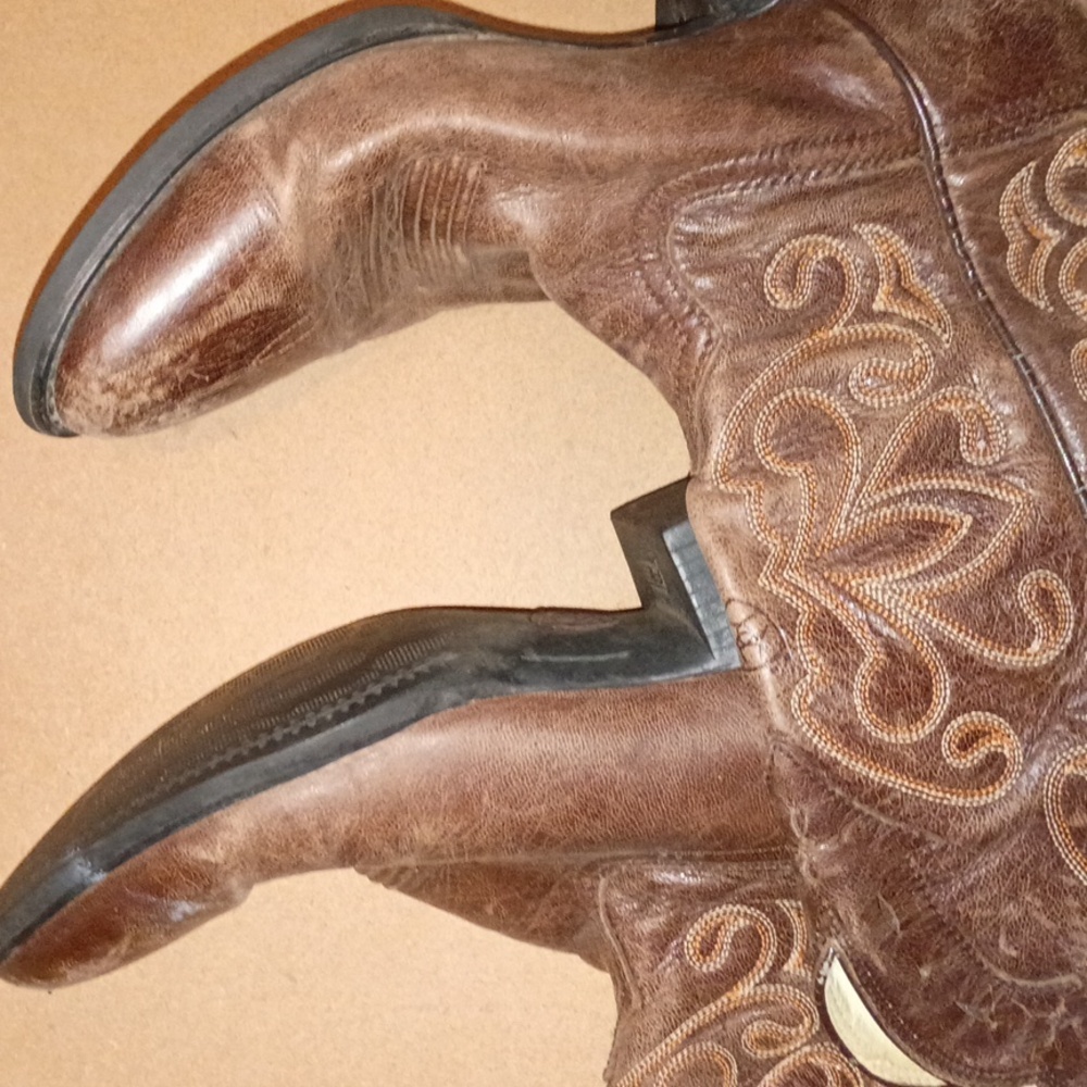 Ariat Black and Brown Leather Western Boots - Picture 6 of 6